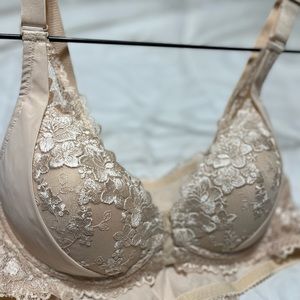 Nude lace push-up bra 36DD
